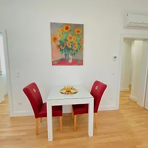 Steiner Residences Reumannplatz Appartement