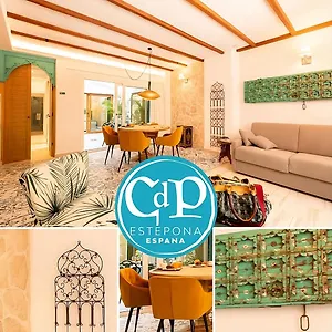 https://casa-esmeralda-luxury-boutique-apartments-old-town.1costadelsol.com