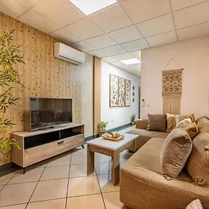 https://apartamento-el-dorado.es-andalucia.com