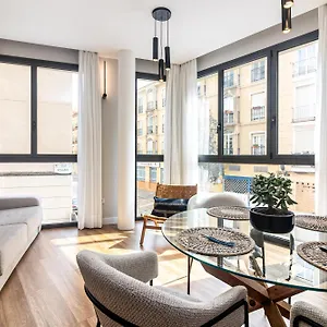 https://center-flat-boutique-apartments-city-center.1costadelsol.com